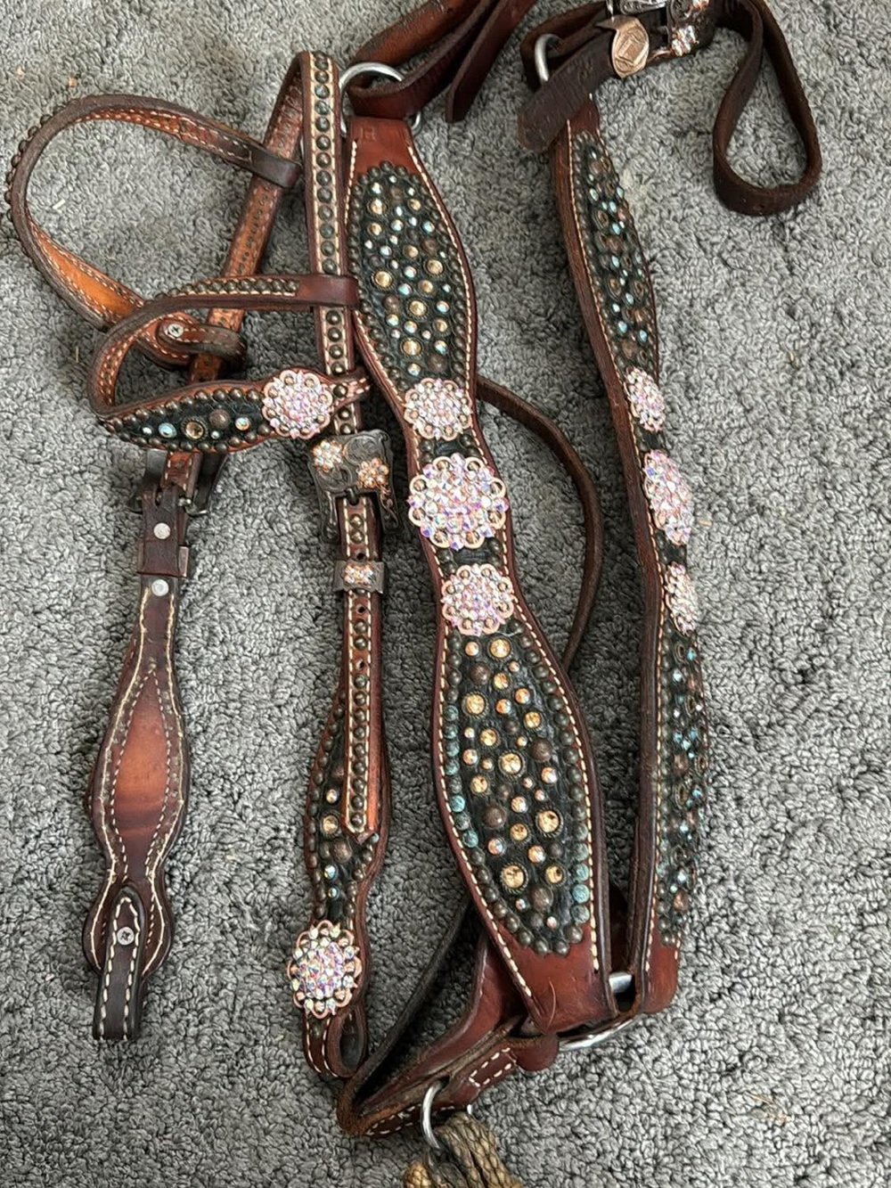 Bling heritage brand tack set